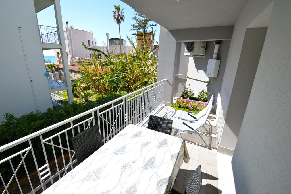 Royal Sea House Apartment Cefalu Ngoại thất bức ảnh